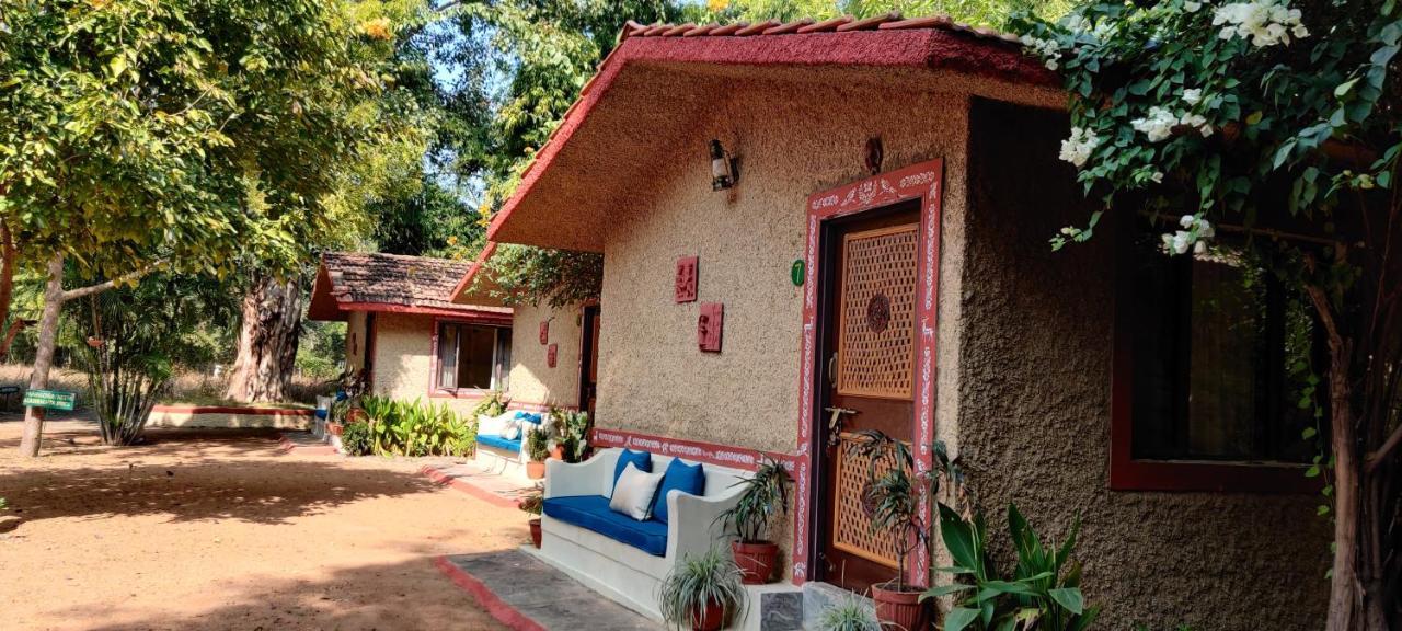 Bandhavgarh Jungle Lodge Tāla Exteriér fotografie