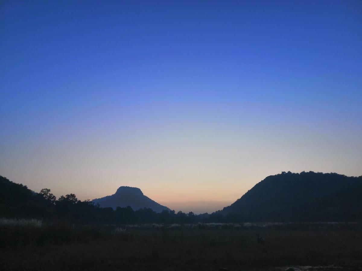 Bandhavgarh Jungle Lodge Tāla Exteriér fotografie